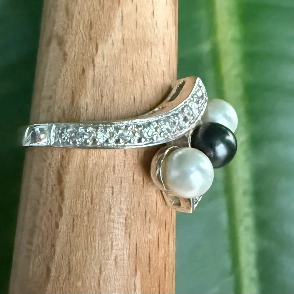925 Pearl Ring